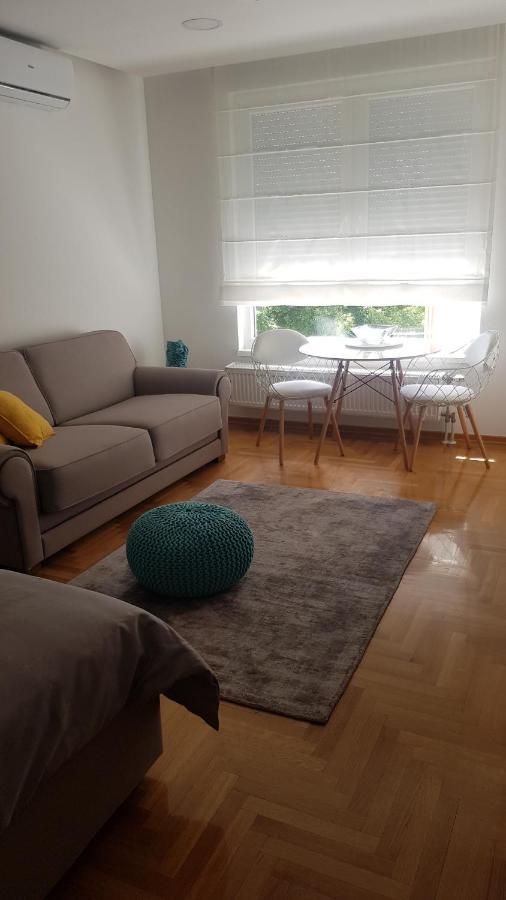 S & F Zagreb Apartman Екстериор снимка